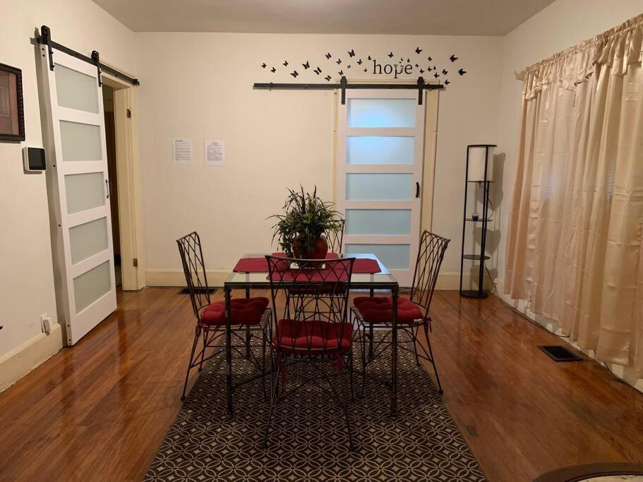 אינדיאנפוליס Comfortable 2-Bdrm Spacious Home With Wifi & Patio מראה חיצוני תמונה
